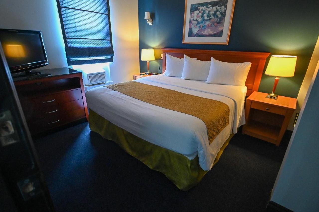 Le Voyageur Inn Mattawa エクステリア 写真