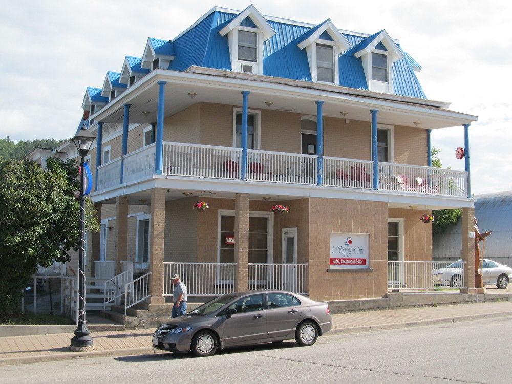 Le Voyageur Inn Mattawa エクステリア 写真