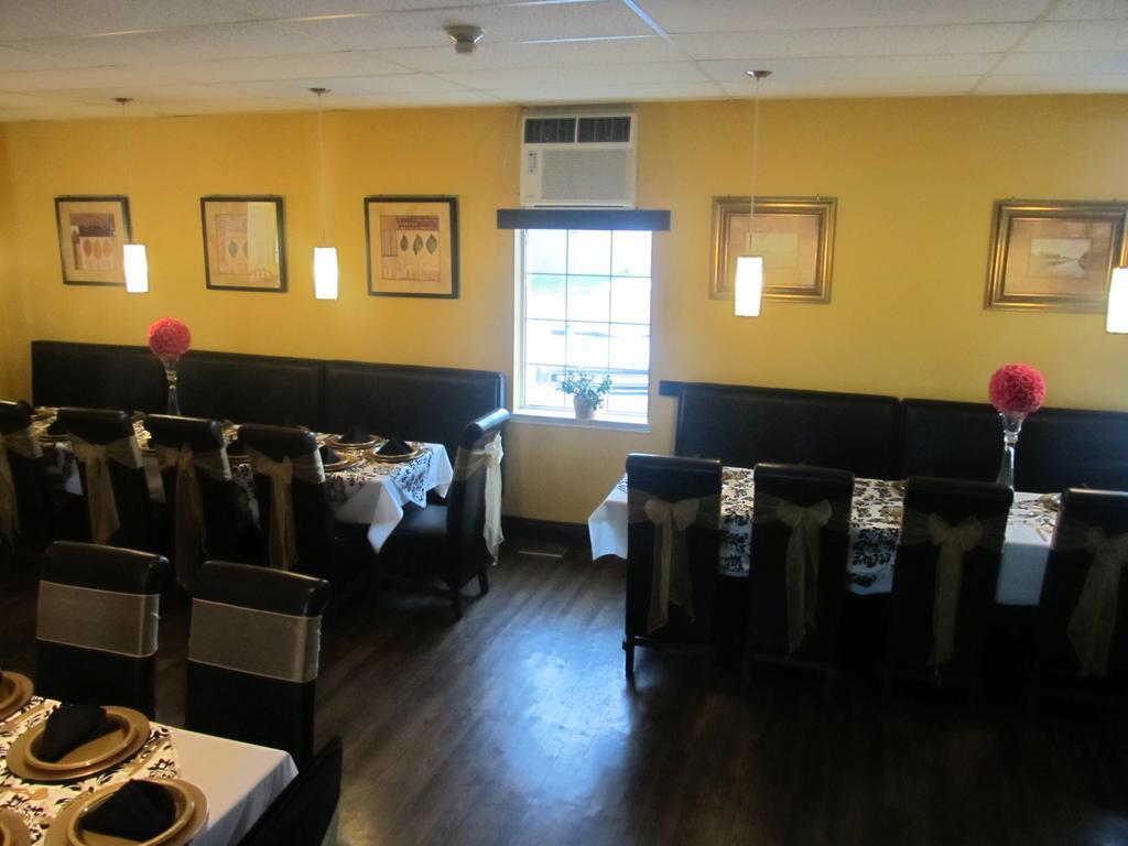 Le Voyageur Inn Mattawa エクステリア 写真