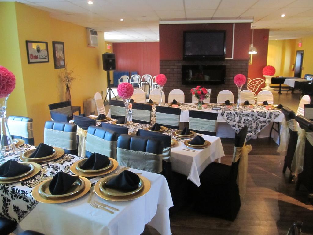 Le Voyageur Inn Mattawa エクステリア 写真